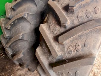 1994 John Deere 8770 Tractor