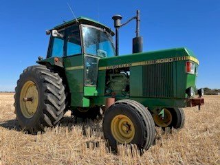 4090 Chamberlain Tractor