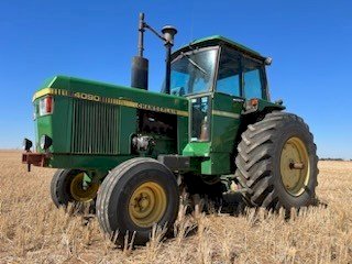 4090 Chamberlain Tractor