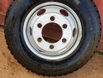 2011 Isuzu NPS 300 Truck Mounted Boom Spray