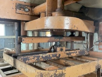 SUNBEAM ELECTRIC WOOL PRESS