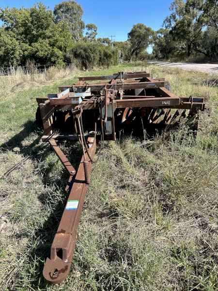 Napier Blue Line 28 Plate Offset Disc