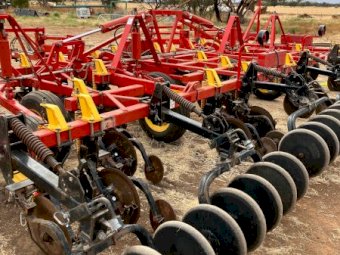30ft Bourgault Disc Seeder