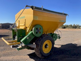 2012 Landaco Maxispread TS4800 Spreader