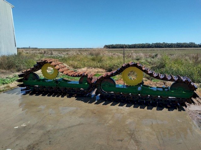 John Deere Header Tracks