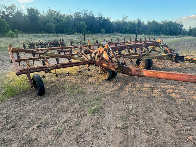 27ft Alfarm 3 Row Cultivator with Air Cart