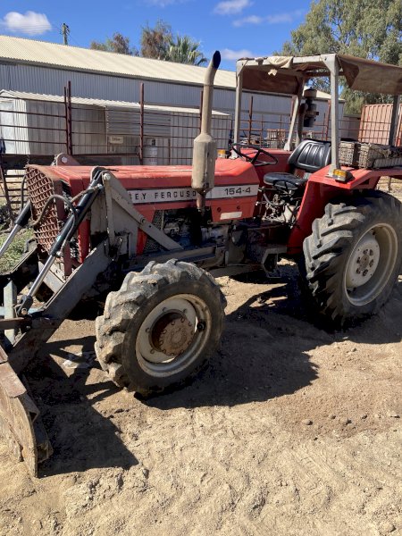 Massey Ferguson 154-4 Tractor with push blade