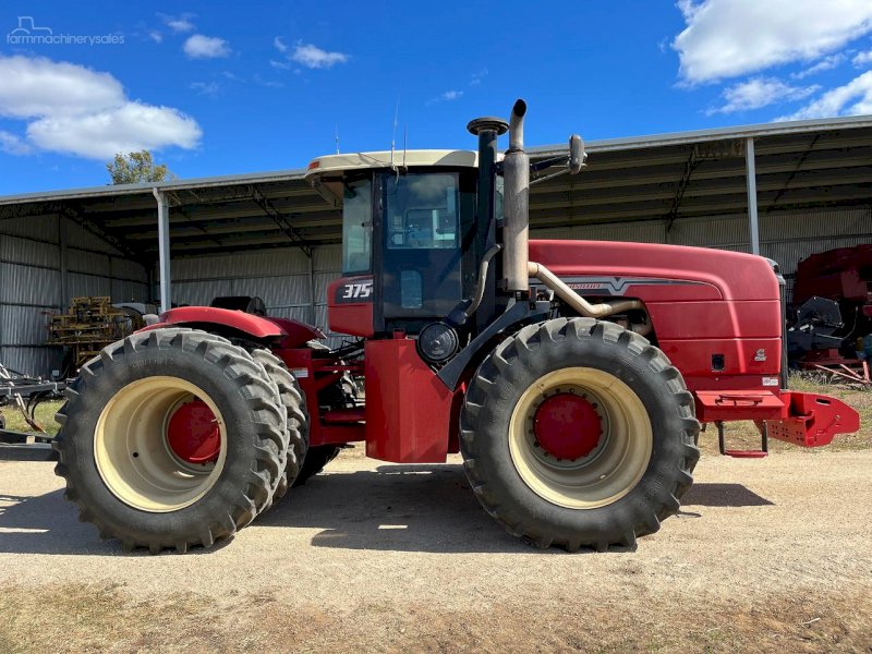 Under Auction - 2009 Versatile 375 Tractor with Steinbauer Chip to 450 hp. 