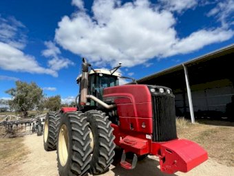 Under Auction - 2009 Versatile 375 Tractor with Steinbauer Chip to 450 hp. 