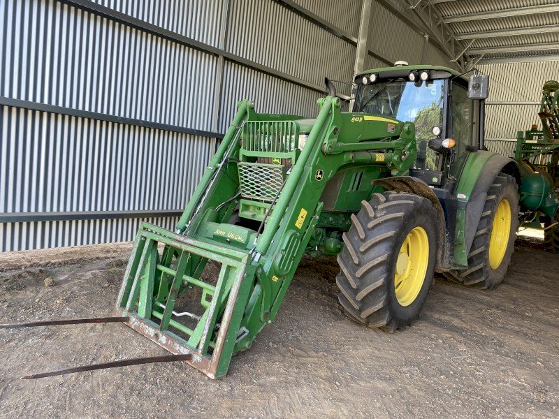 2016 John Deere 6140M Tractor Loader