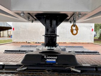 BRAND NEW Gooseneck / Car Trailer / Machinery Trailer 