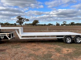 BRAND NEW Gooseneck / Car Trailer / Machinery Trailer 