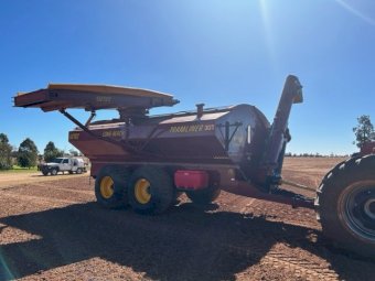 2011 Oztec 30T Long-Reach Chaser Bin   "Price reduction"