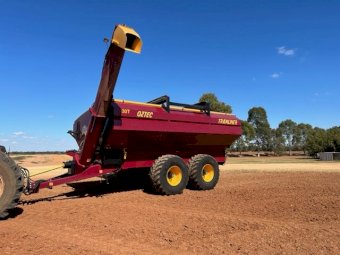 2022 Oztec 30T Long-Reach Trakliner Chaser Bin.
