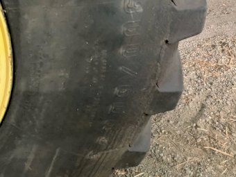 Firestone 900-60R32 Header Tyre