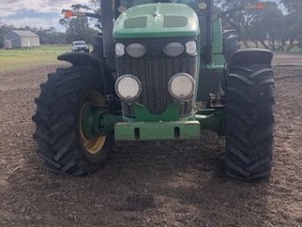 2004 John Deere 7920 Tractor