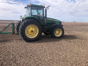 2004 John Deere 7920 Tractor