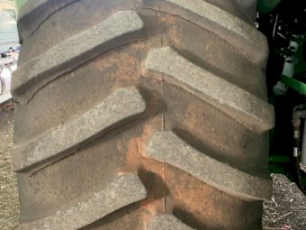 Firestone 900-60R32 Header Tyre