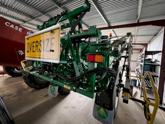 Goldacres 2500L x 18m Sprayer - Only done 10ha