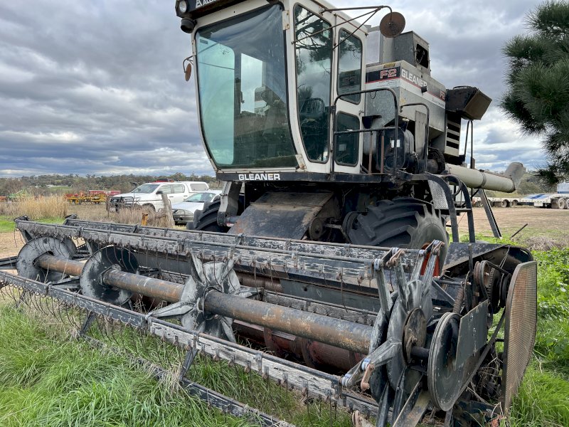 Under Auction - (A224) Gleaner F2 Header 