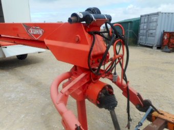 2015 Kuhn FC4000 Trailing Mower Conditioner