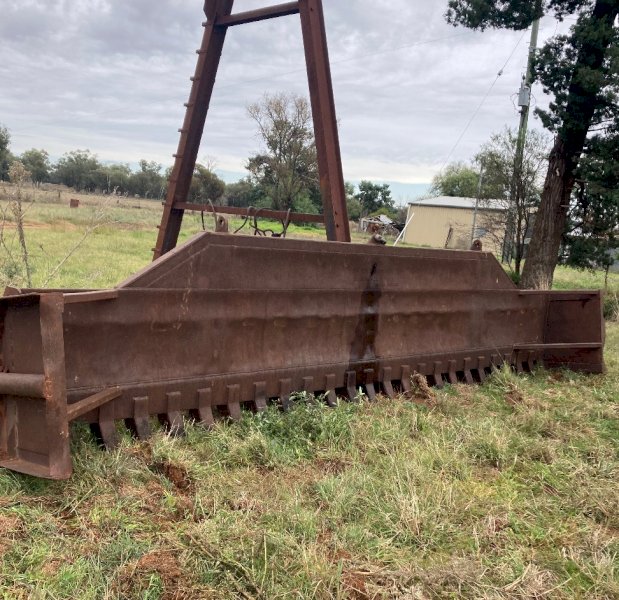 6m Henderson Engineering Stick Rake ONO