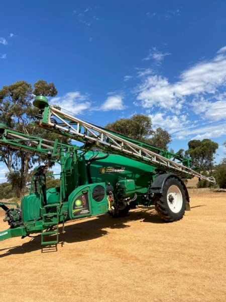 2011 Goldacres Prairie Evolution 6500L Sprayer