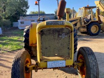 Chamberlain Countryman 6 Tractor