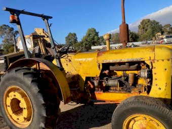 Chamberlain Countryman 6 Tractor