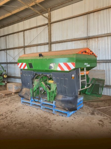 Amazone ZA-V 3200 Spreader