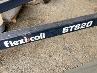 Flexicoil ST820 10m Bar with 1740 Cart
