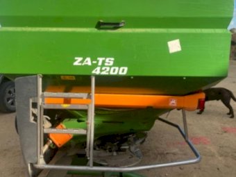 Under Auction - (A224) 2014 Amazone ZA-TS4200 Spreader 