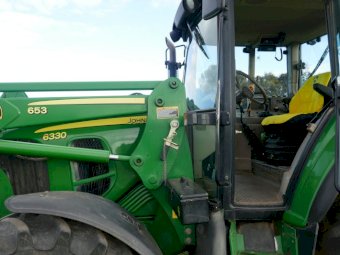 2009 John Deere 6330    105 HP Tractor with FEL