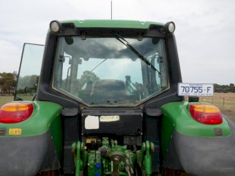 2009 John Deere 6330    105 HP Tractor with FEL