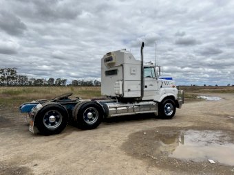1993 Ford LTS Prime Mover