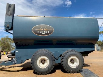 Under Auction - (A225) 2011 Hornet 30MT Chaser Bin 