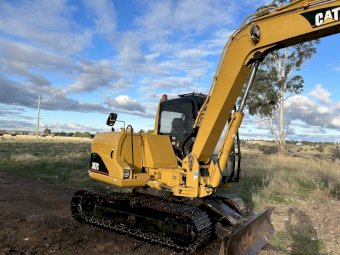 Under Auction - (A225) 2006 Caterpillar 307C Excavator 