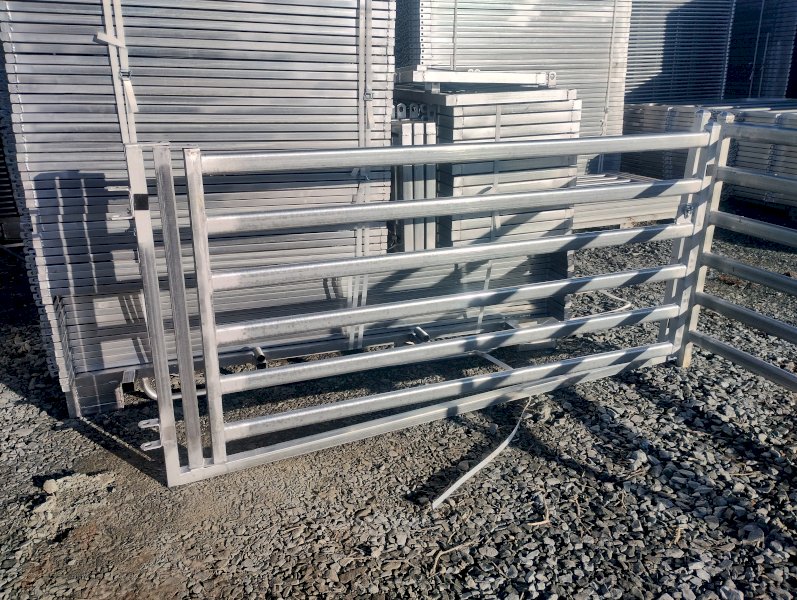 5 X 2.1Mtr Double Hinged Gates