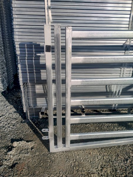 4 X 2.8Mtr Double Hinged Gates