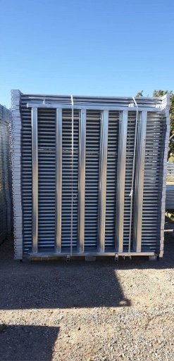 20 x New Cattle Panels 80mm x 40mm Rails