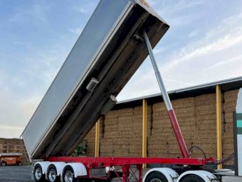 2004 Hamelex White Chassis Tipper