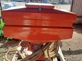 2013 Kuhn SH401-E Small Seeds Box