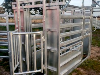 New Rich River Cattle Crush