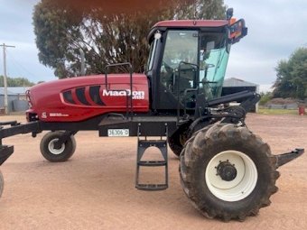 2012 M155 Swather with  D 60 30ft Front
