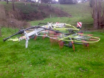 2017.  Claas 2700 twin rotar rake