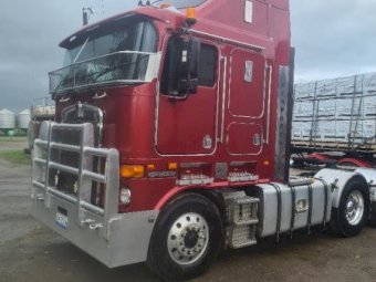 2010  Kenworth K 108 Prime Mover