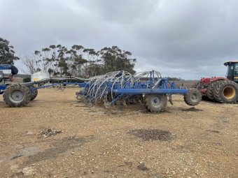 2019 Gason CT4 40ft Hydratill Airseeder Bar with Gason 2120 Triple Bin Aircart