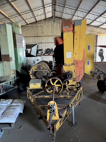 Horwood Bagshaw clover Harvester