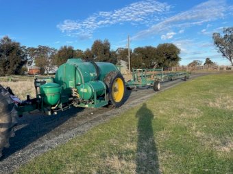 Goldacres 4030 Trailing Boom Spray
