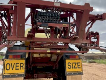 2011 Hardi Commander 7030i Boom Spray